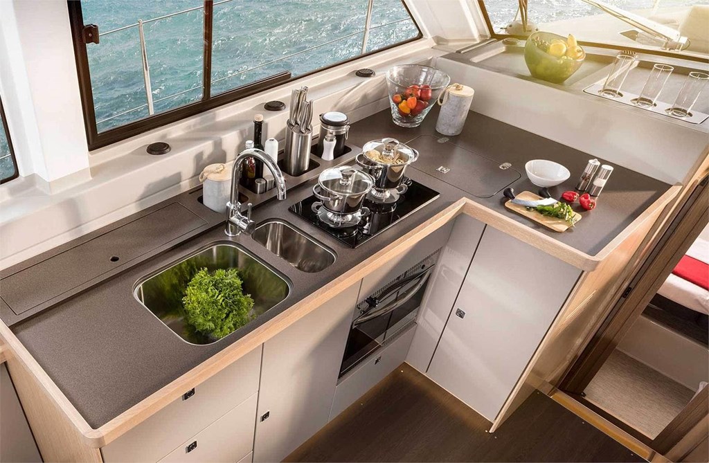 Foto 4 BAVARIA E40 SEDAN