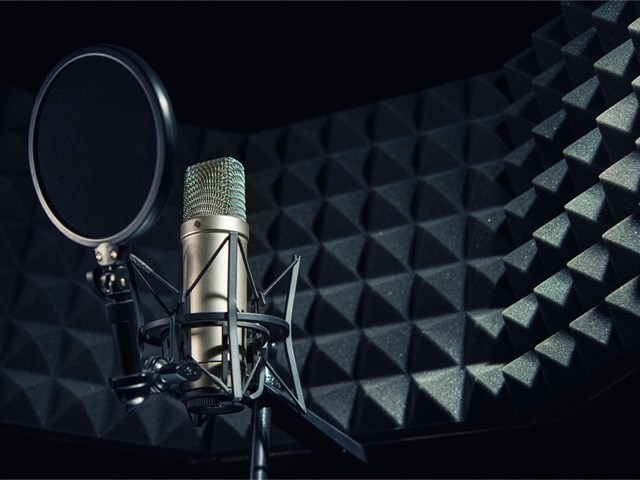 Ejemplo de Voz Mujer en Off 45"- 90" Dobladora Voz experta con registro adaptado al Spot