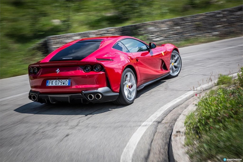 Foto 8 Ferrari 812 Superfast